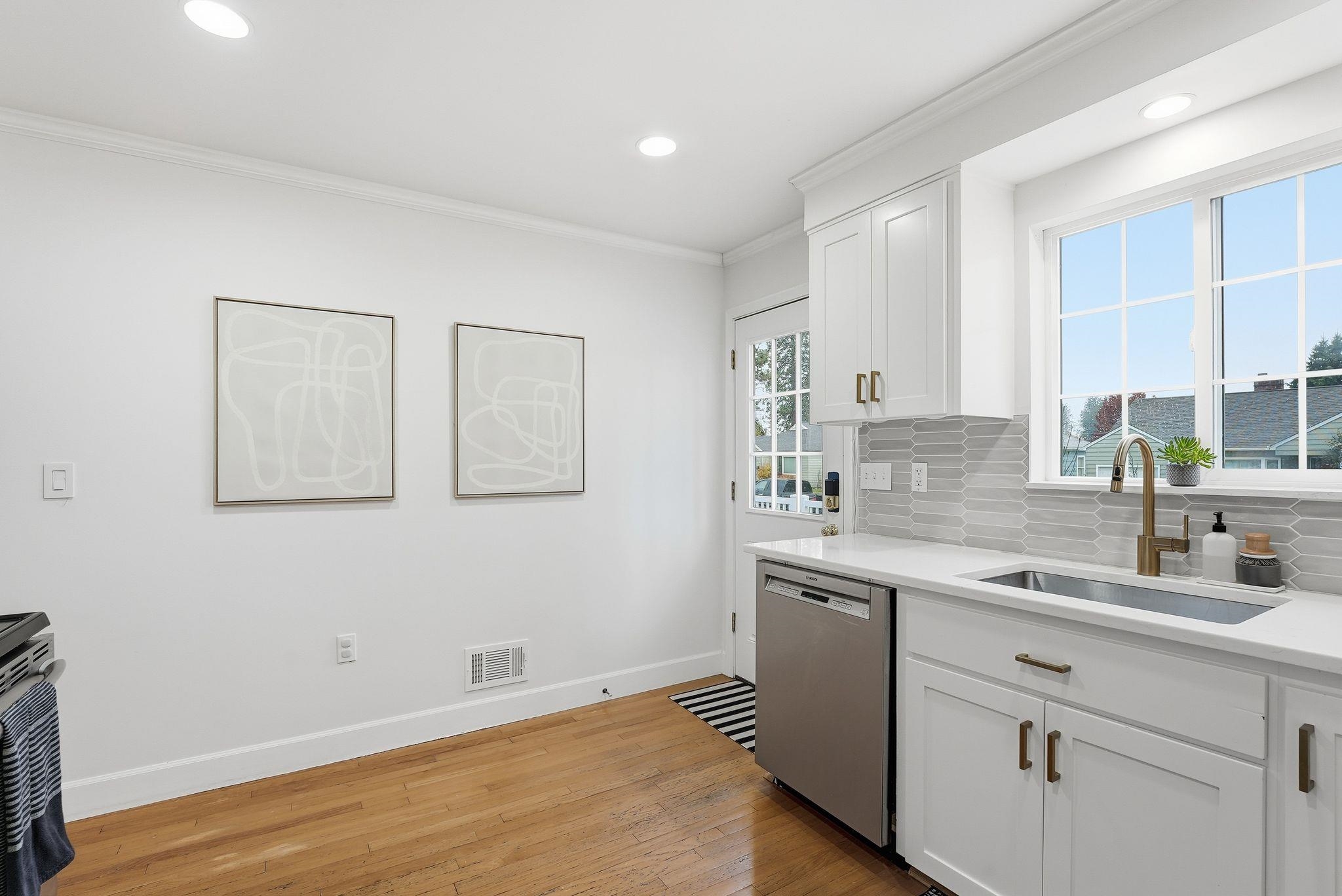 940 East 41st Avenue Spokane, WA 99203 - Photo 12 of 39