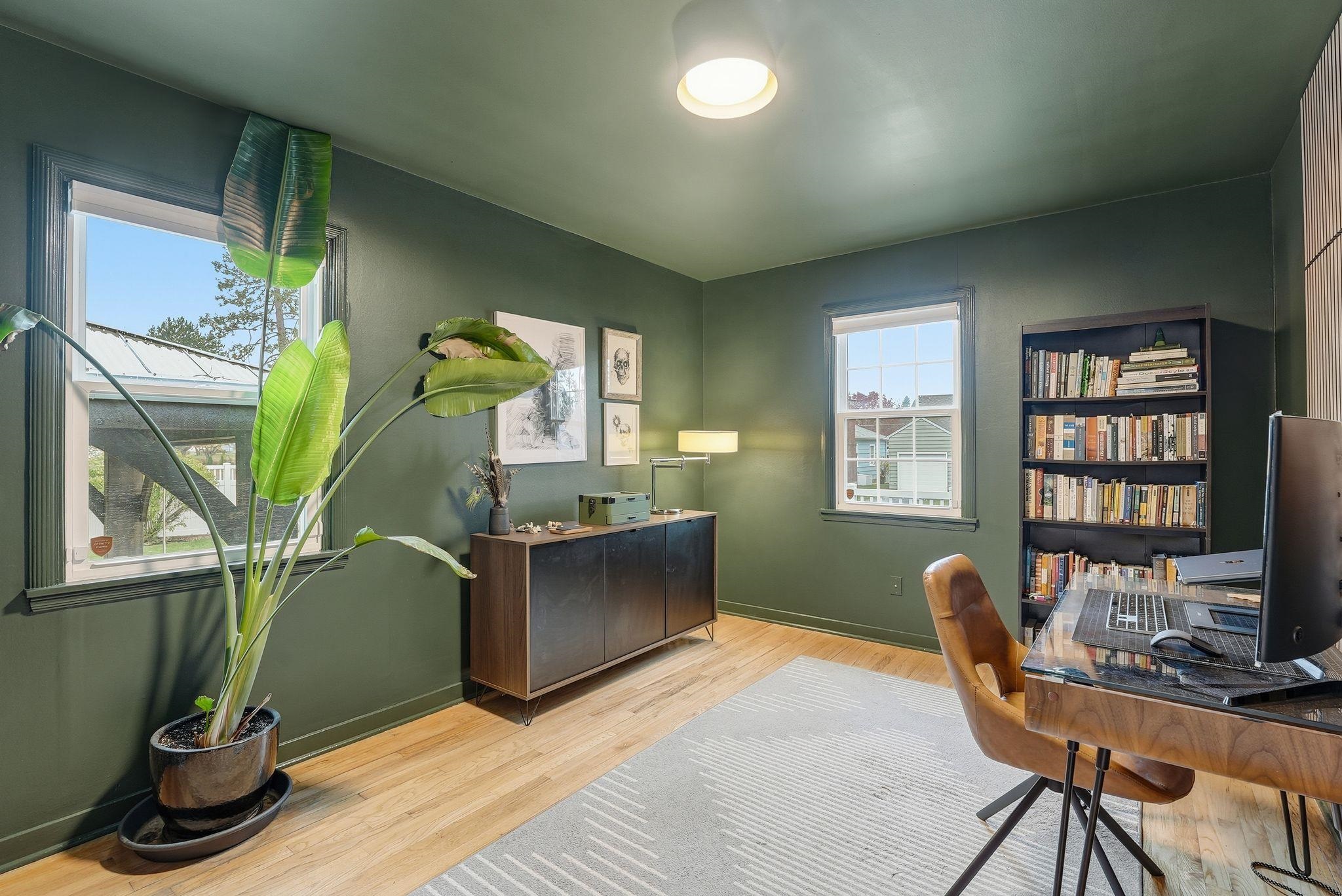 940 East 41st Avenue Spokane, WA 99203 - Photo 13 of 39