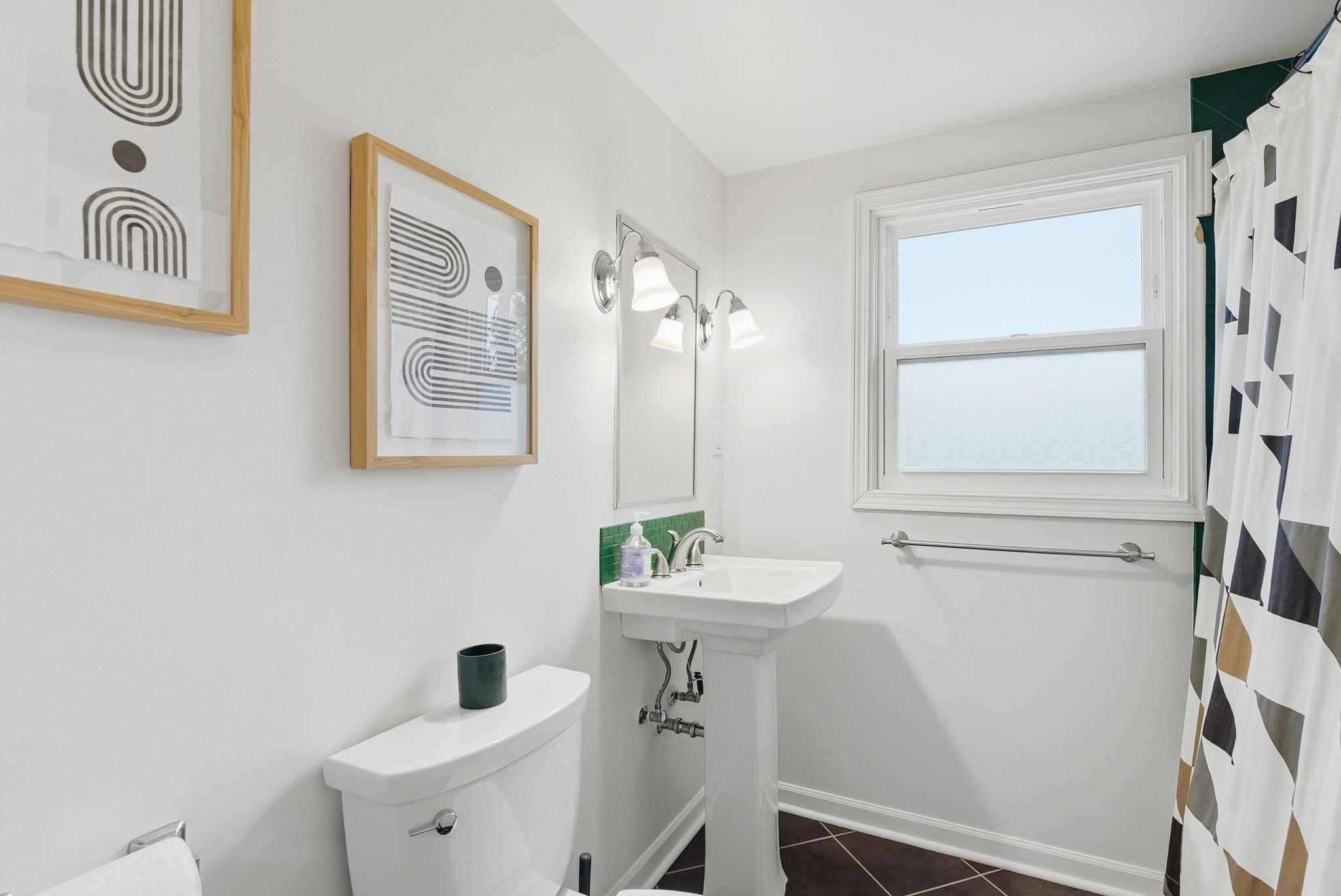 940 East 41st Avenue Spokane, WA 99203 - Photo 14 of 39