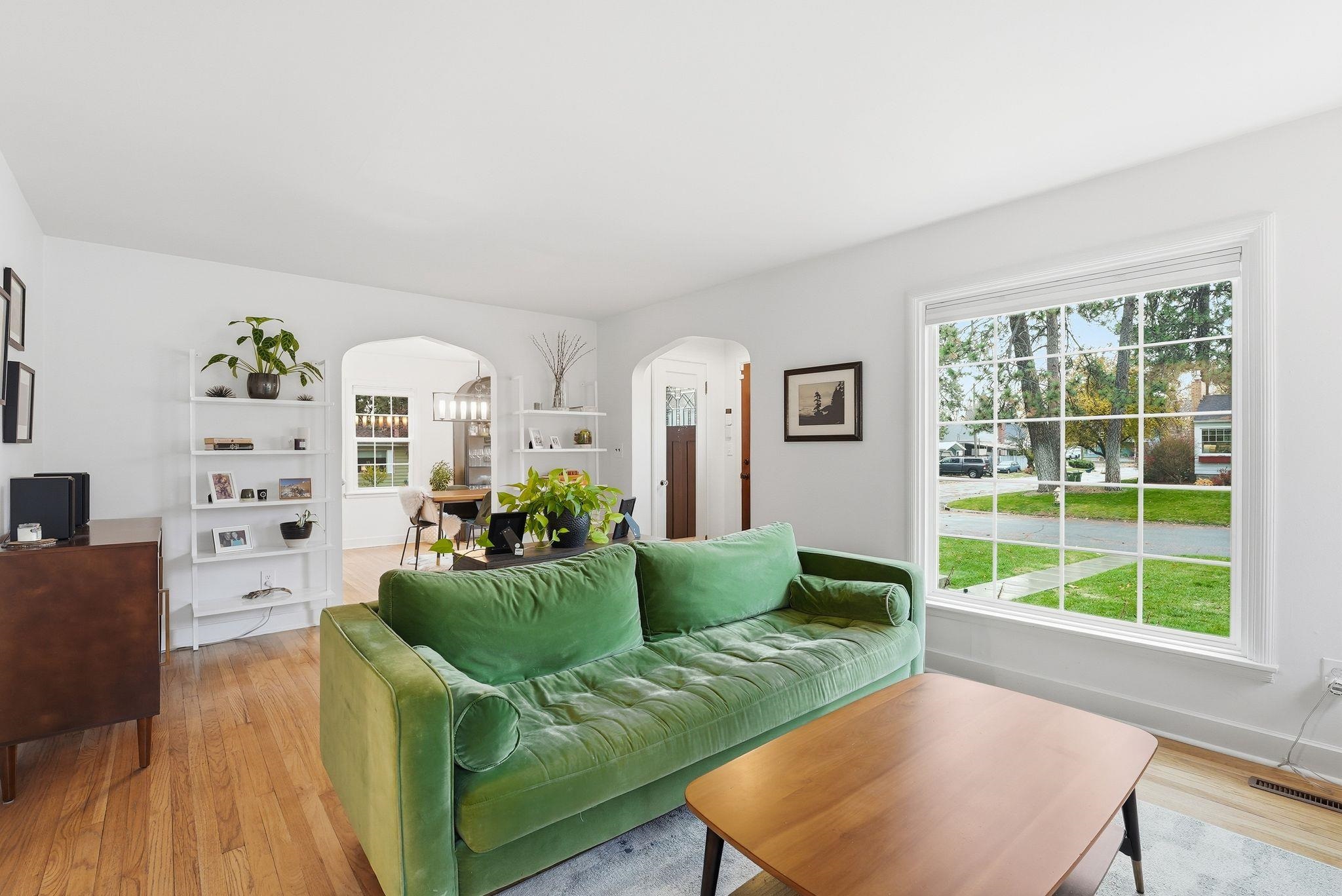 940 East 41st Avenue Spokane, WA 99203 - Photo 7 of 39