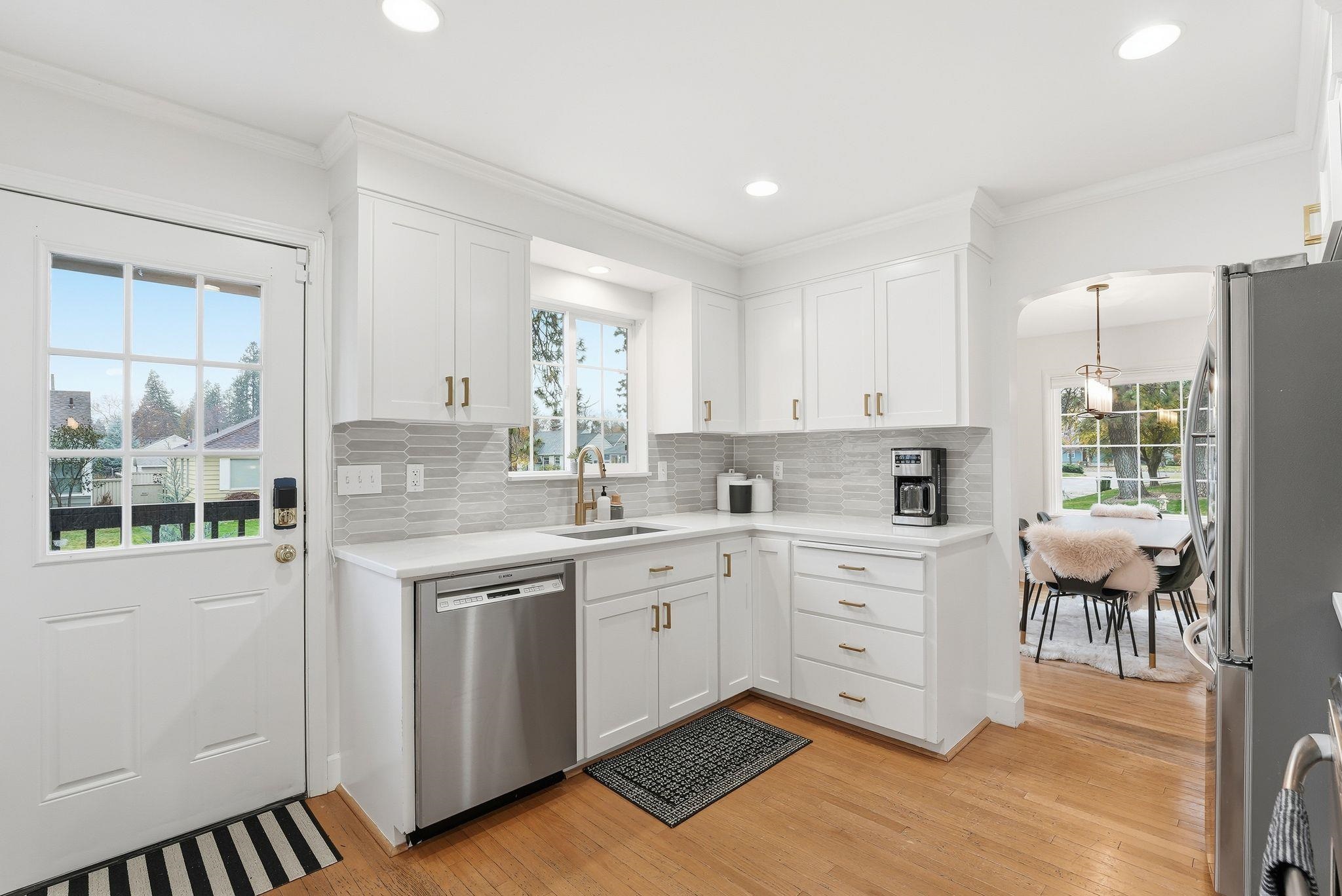 940 East 41st Avenue Spokane, WA 99203 - Photo 10 of 39