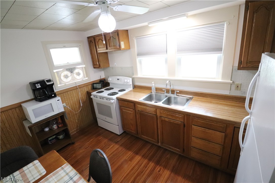 35 North State Street Rittman, OH 44270 - Photo 9 of 34 Kitchen