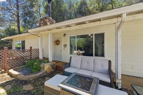 $350,000 | 376 Calaveras Way, Sonora, CA 95370