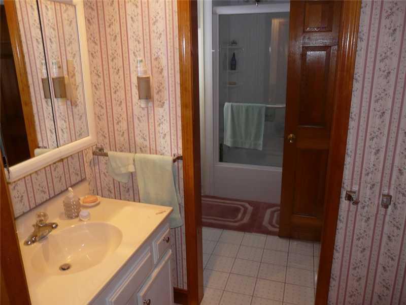 25 Walter Partridge Road Windham, ME 04062 - Photo 13 of 21 Bathroom.