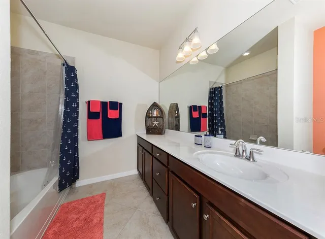 $2,200 | 20169 Lagente Circle, Venice, FL 34293