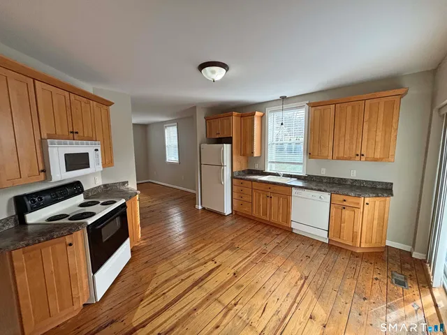 $2,200 | 214 Warsaw Street, Deep River, CT 06417