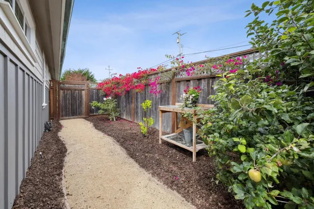 $1,199,000 | 484 Poplar Street, Half Moon Bay, CA 94019