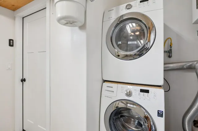 $1,199,000 | 484 Poplar Street, Half Moon Bay, CA 94019