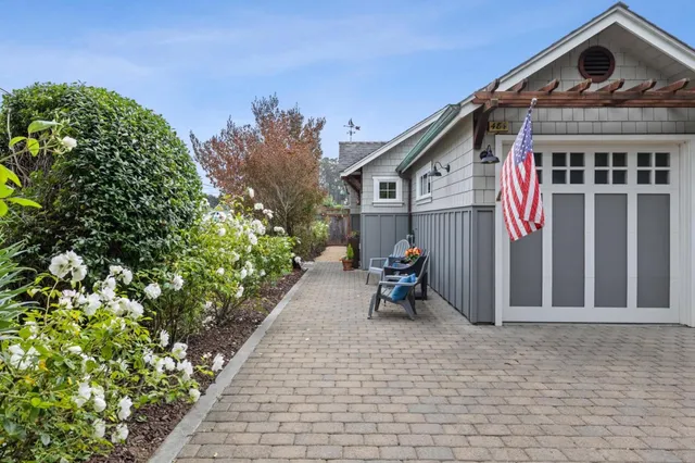 $1,199,000 | 484 Poplar Street, Half Moon Bay, CA 94019