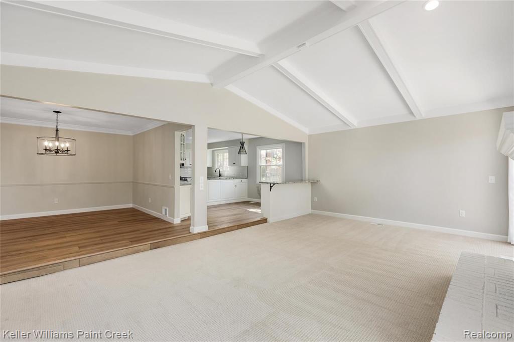 332 Lake Forest Road Rochester Hills, MI 48309 - Photo 14 of 48