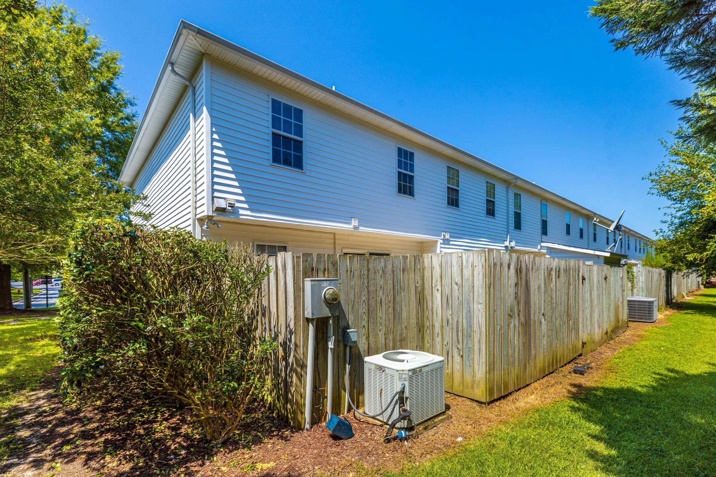 985 Spring Forest Road, Unit C9 Greenville, NC 27834 - Photo 5 of 33 985 C9 Spring Forest-4