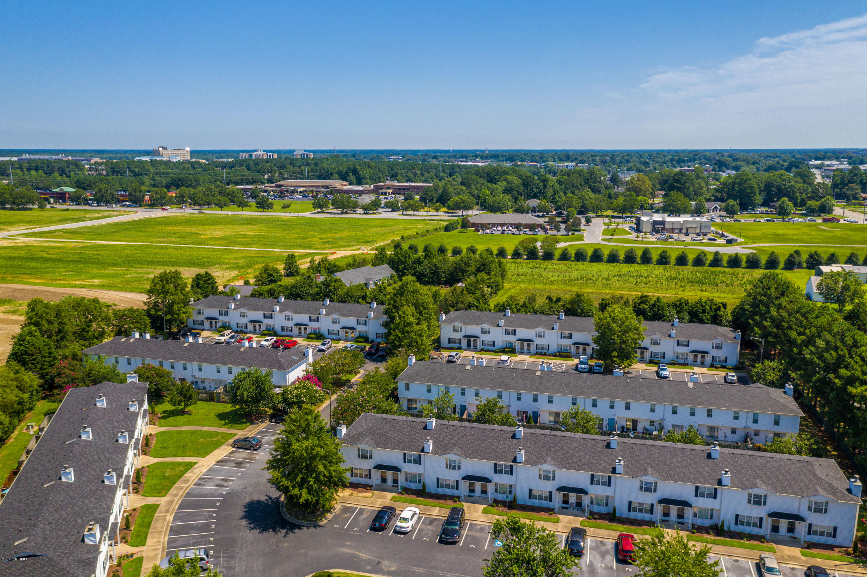 985 Spring Forest Road, Unit C9 Greenville, NC 27834 - Photo 8 of 33 985 C9 Spring Forest-8