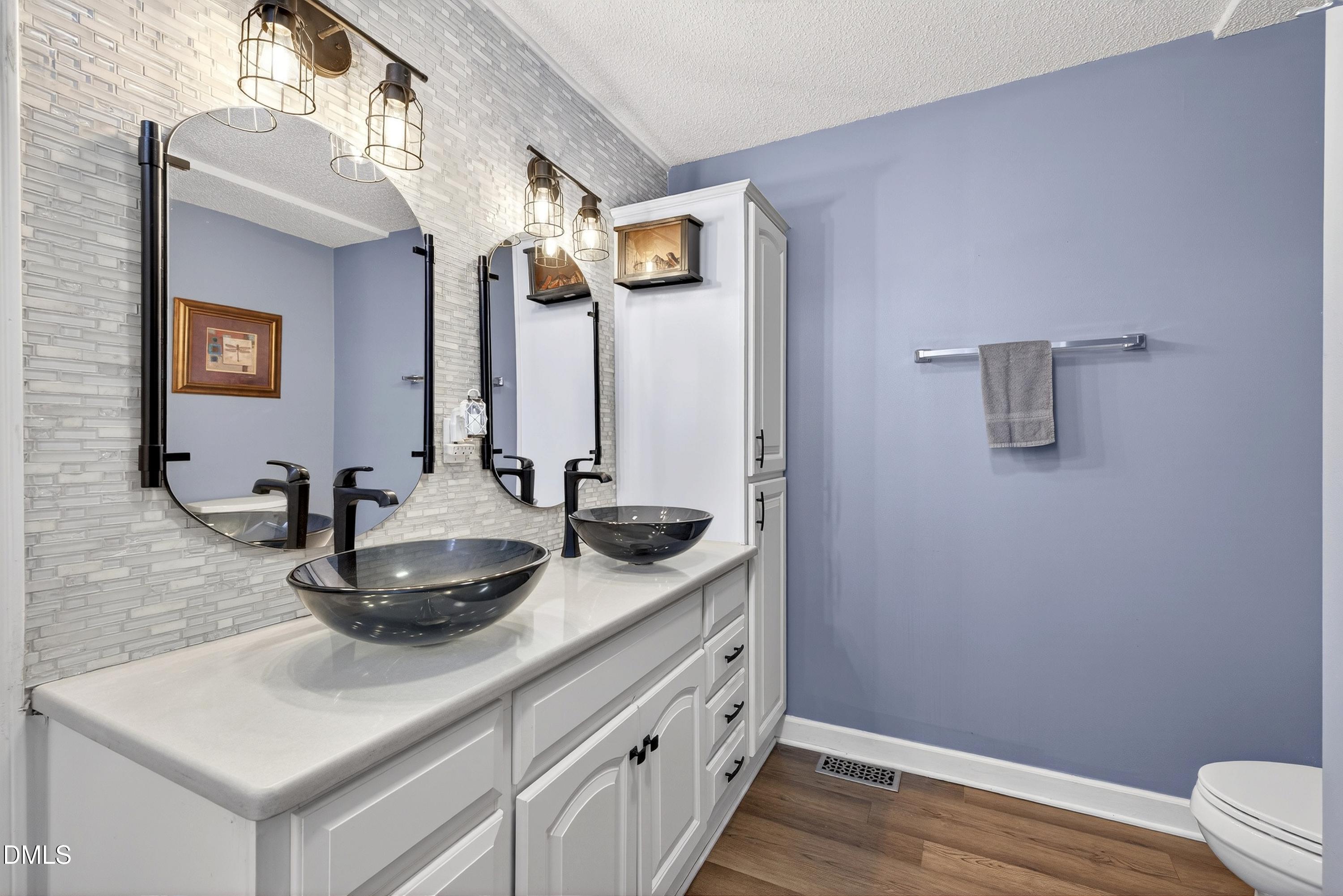 5931 South Sharon Drive Raleigh, NC 27603 - Photo 12 of 42 Scene-44