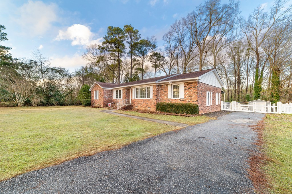 207 Rucker Drive North St. Matthews, SC 29135 - Photo 2 of 30 Photo 2
