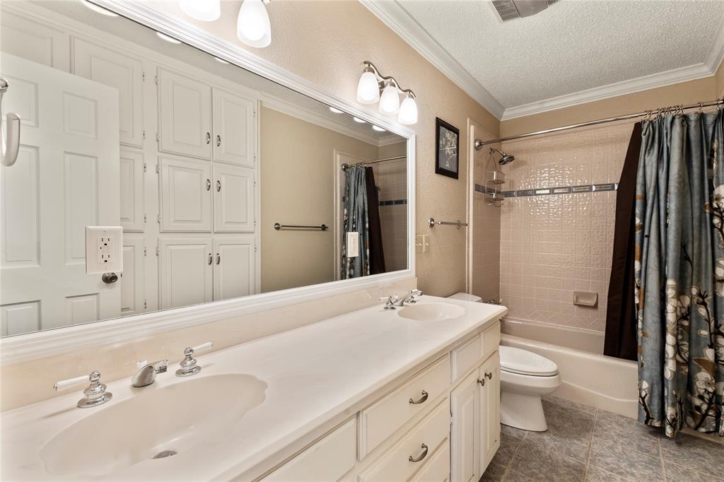 102 Foster Ranch Road Trinidad, TX 75163 - Photo 22 of 39 Bathroom Two