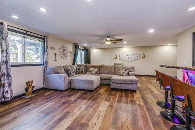 $399,900 | 1219 Lakeview Parkway, Buffalo, MN 55313