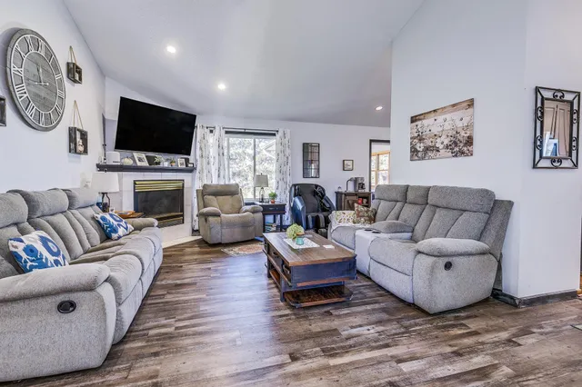 $399,900 | 1219 Lakeview Parkway, Buffalo, MN 55313