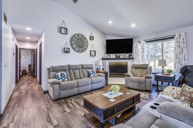 $399,900 | 1219 Lakeview Parkway, Buffalo, MN 55313