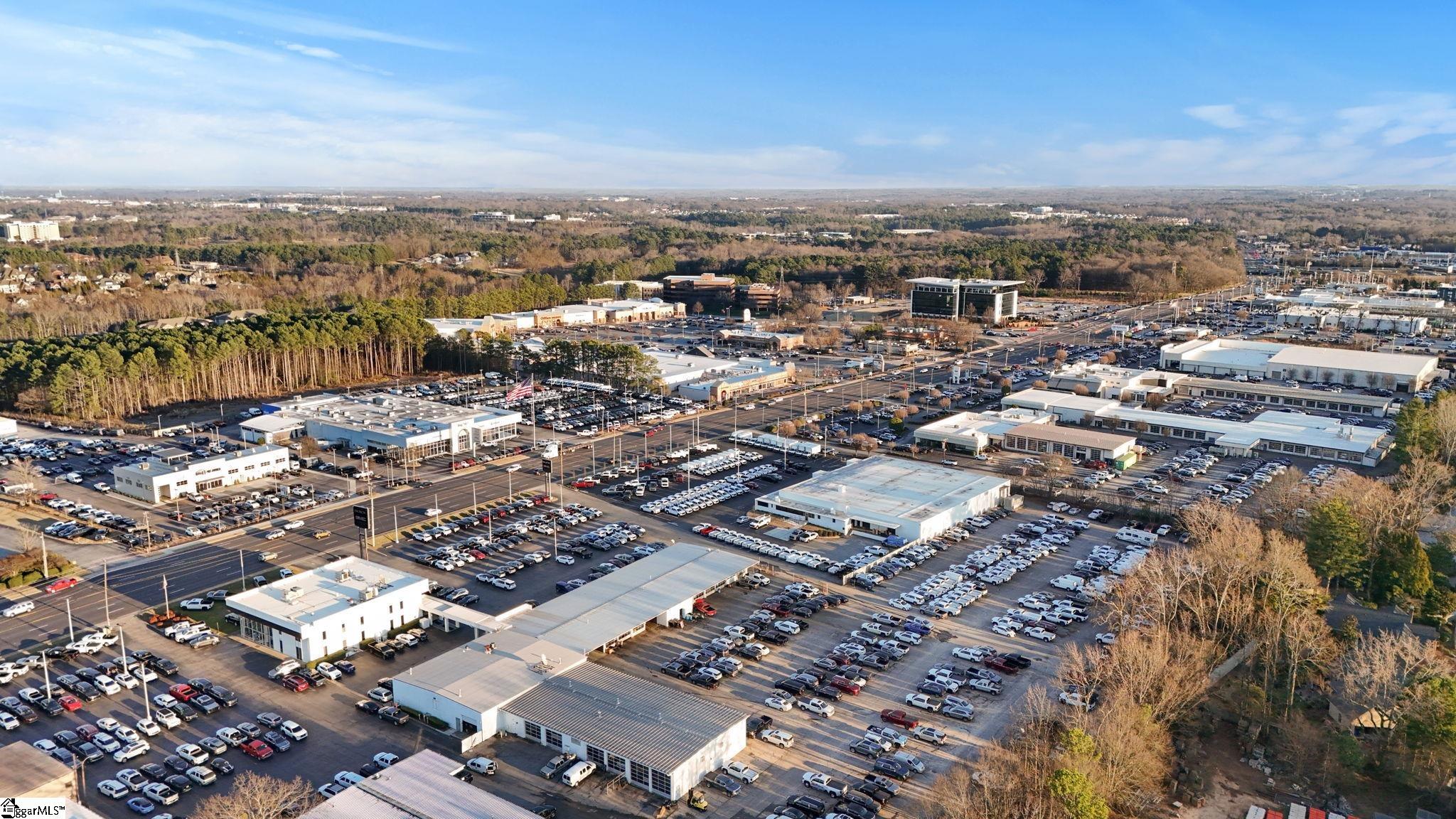3 Fairlane Circle Greenville, SC 29607 - Photo 32 of 33