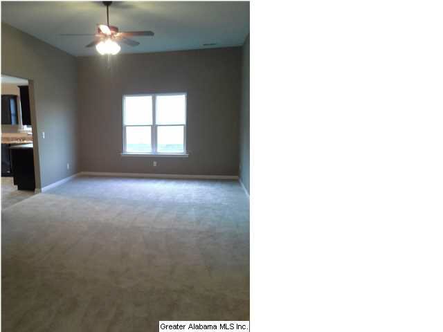 197 Hampton Drive, Unit 4 Calera, AL 35040 - Photo 5 of 26