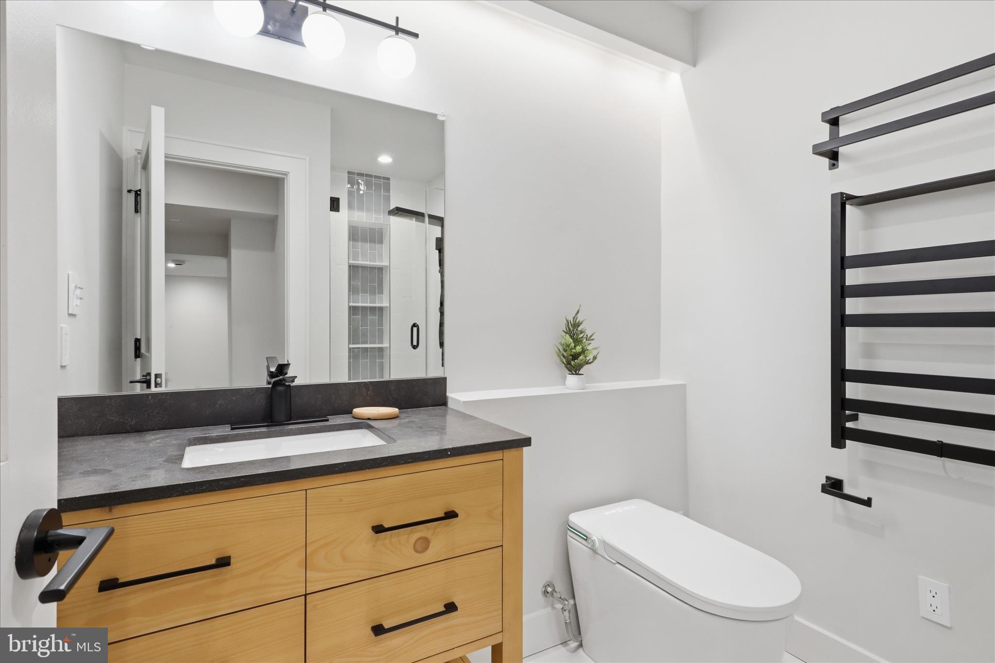 5921 Chesterbrook Road McLean, VA 22101 - Photo 50 of 87 Bathroom #3