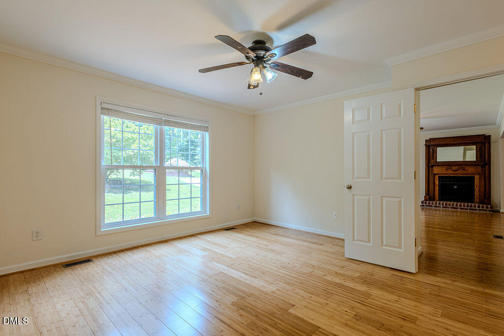 1806 Medfield Road Raleigh, NC 27607 - Photo 13 of 29
