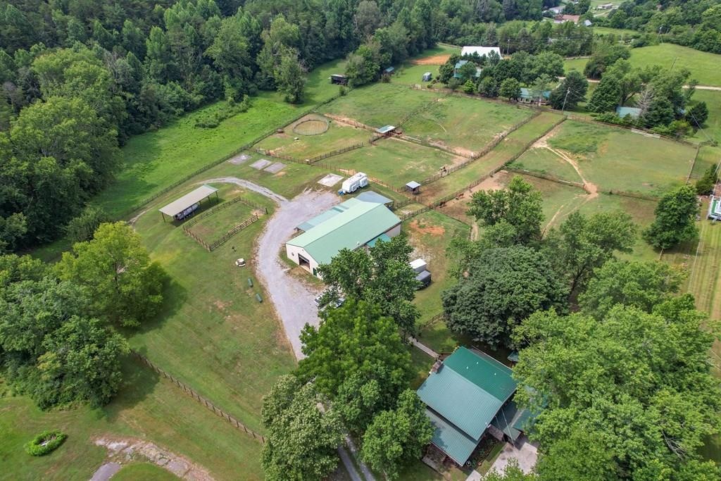 7818 Berry Williams Road Townsend, TN 37882 - Photo 2 of 34 an aerial view of a house