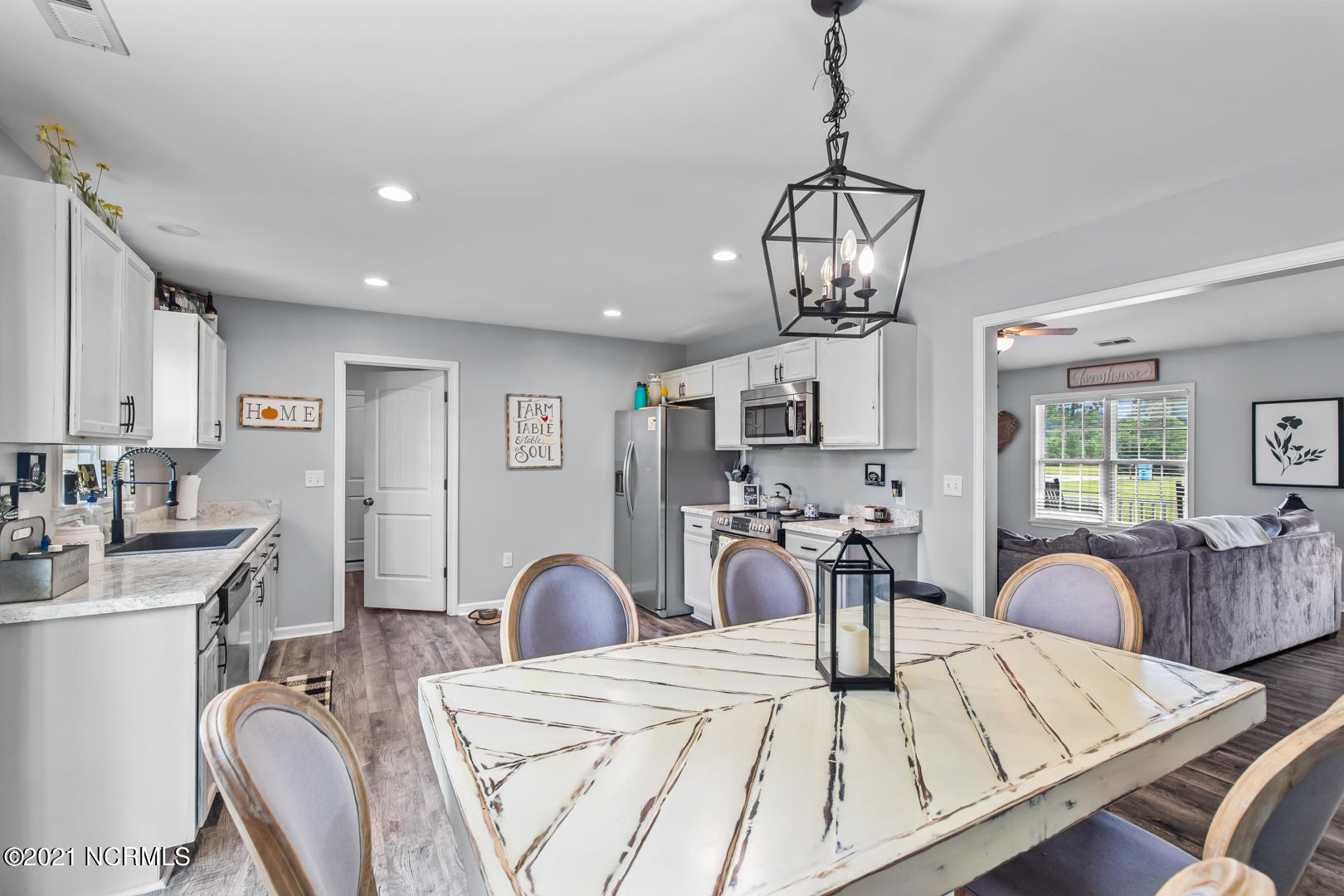 184 King Road Jacksonville, NC 28540 - Photo 12 of 30 12