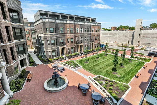 $675,000 | 920 Veterans Way, Unit 204, Carmel, IN 46032