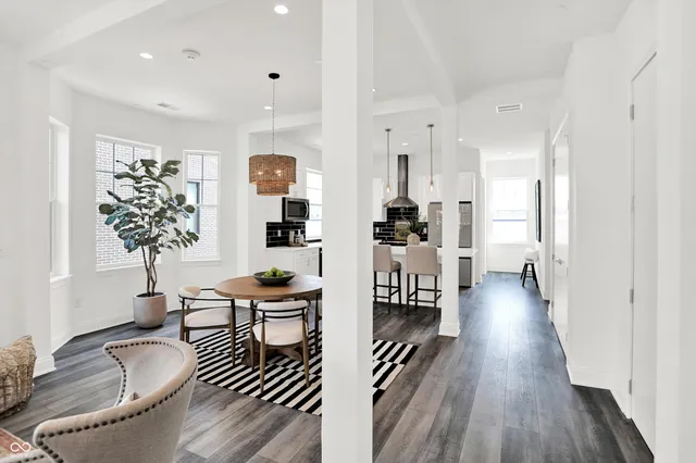 $675,000 | 920 Veterans Way, Unit 204, Carmel, IN 46032