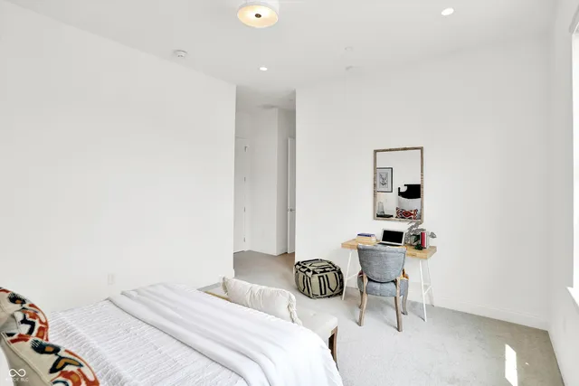 $675,000 | 920 Veterans Way, Unit 204, Carmel, IN 46032