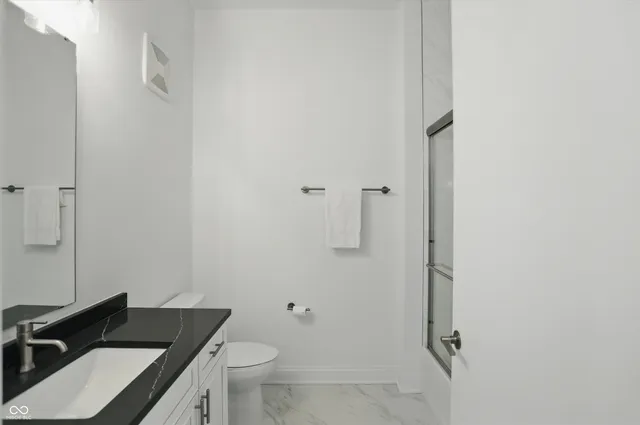 $675,000 | 920 Veterans Way, Unit 204, Carmel, IN 46032