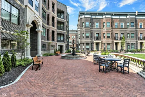 $675,000 | 920 Veterans Way, Unit 204, Carmel, IN 46032