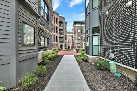 $675,000 | 920 Veterans Way, Unit 204, Carmel, IN 46032