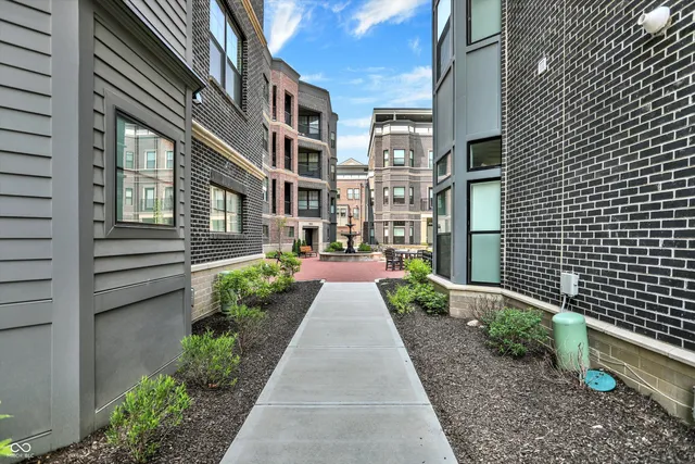 $675,000 | 920 Veterans Way, Unit 204, Carmel, IN 46032