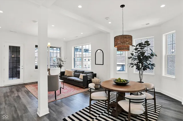 $675,000 | 920 Veterans Way, Unit 204, Carmel, IN 46032