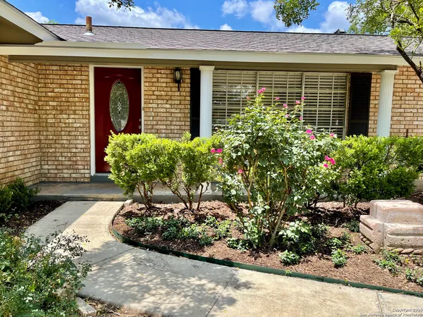$1,875 | 2612 Worldland Drive, San Antonio, TX 78217