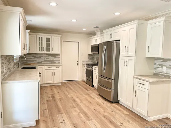 $1,875 | 2612 Worldland Drive, San Antonio, TX 78217