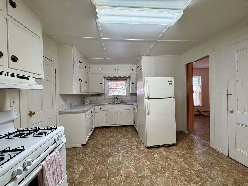 240 West 3rd Street Corning, NY 14830 - Photo 9 of 37 Kitchen