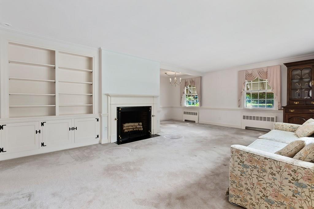 31 Pickman Road Salem, MA 01970 - Photo 4 of 35