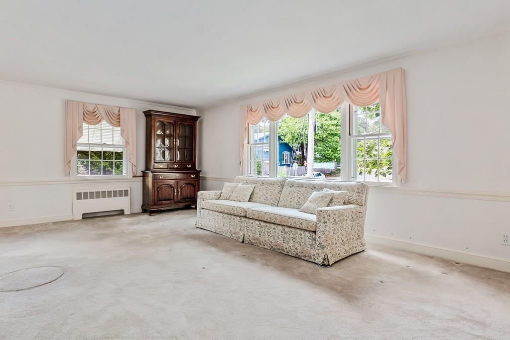 31 Pickman Road Salem, MA 01970 - Photo 5 of 35