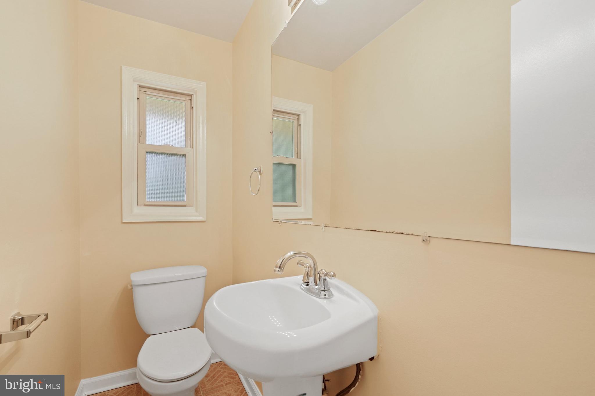 7405 Kelvin Place Springfield, VA 22151 - Photo 13 of 38