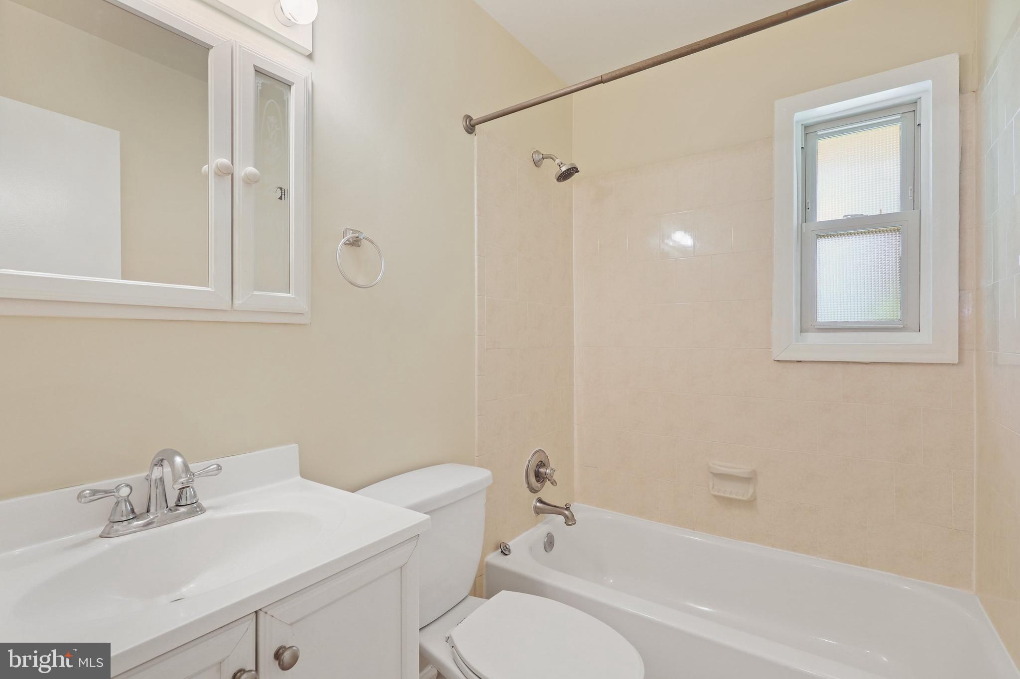 7405 Kelvin Place Springfield, VA 22151 - Photo 14 of 38