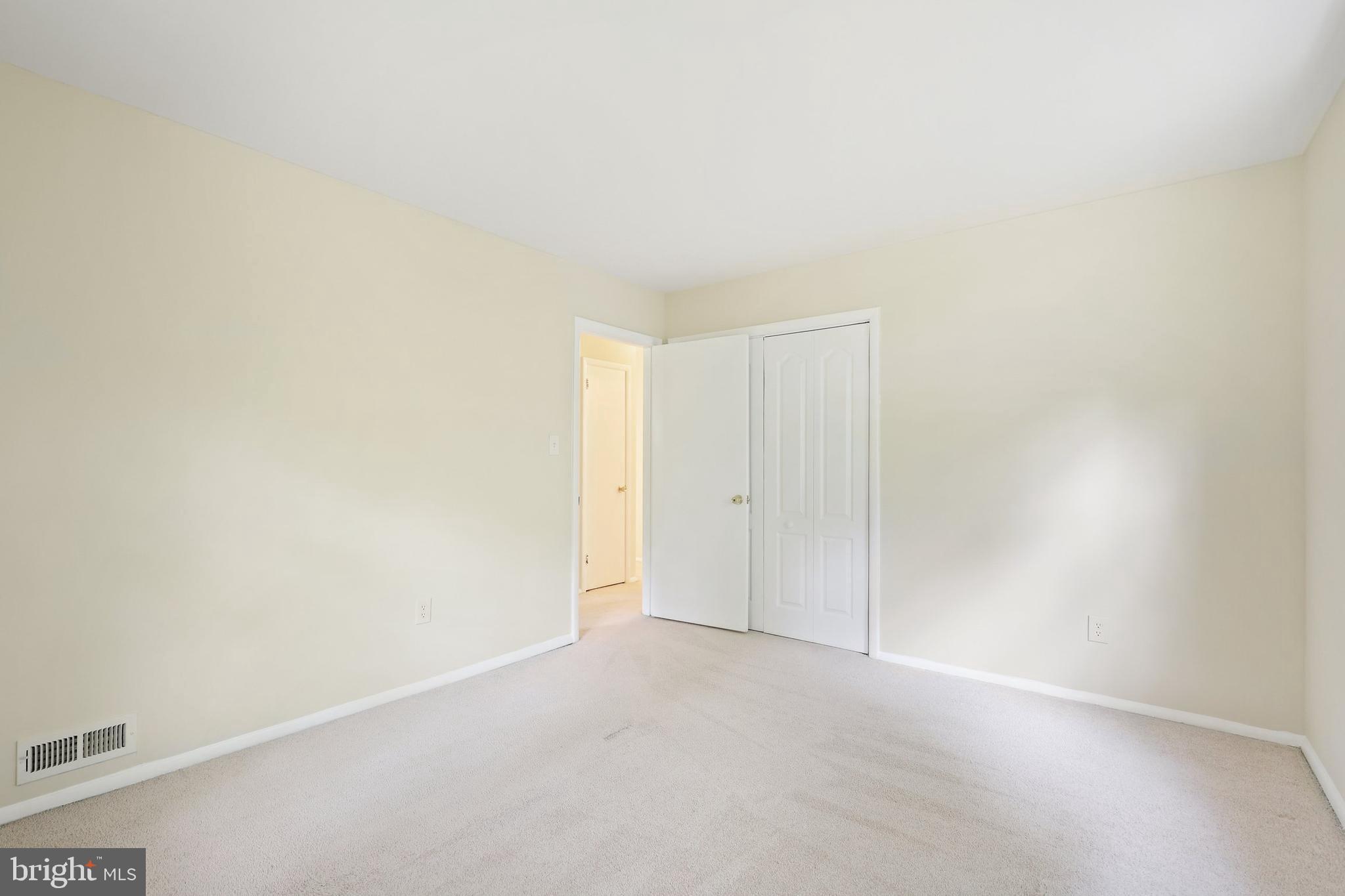 7405 Kelvin Place Springfield, VA 22151 - Photo 21 of 38