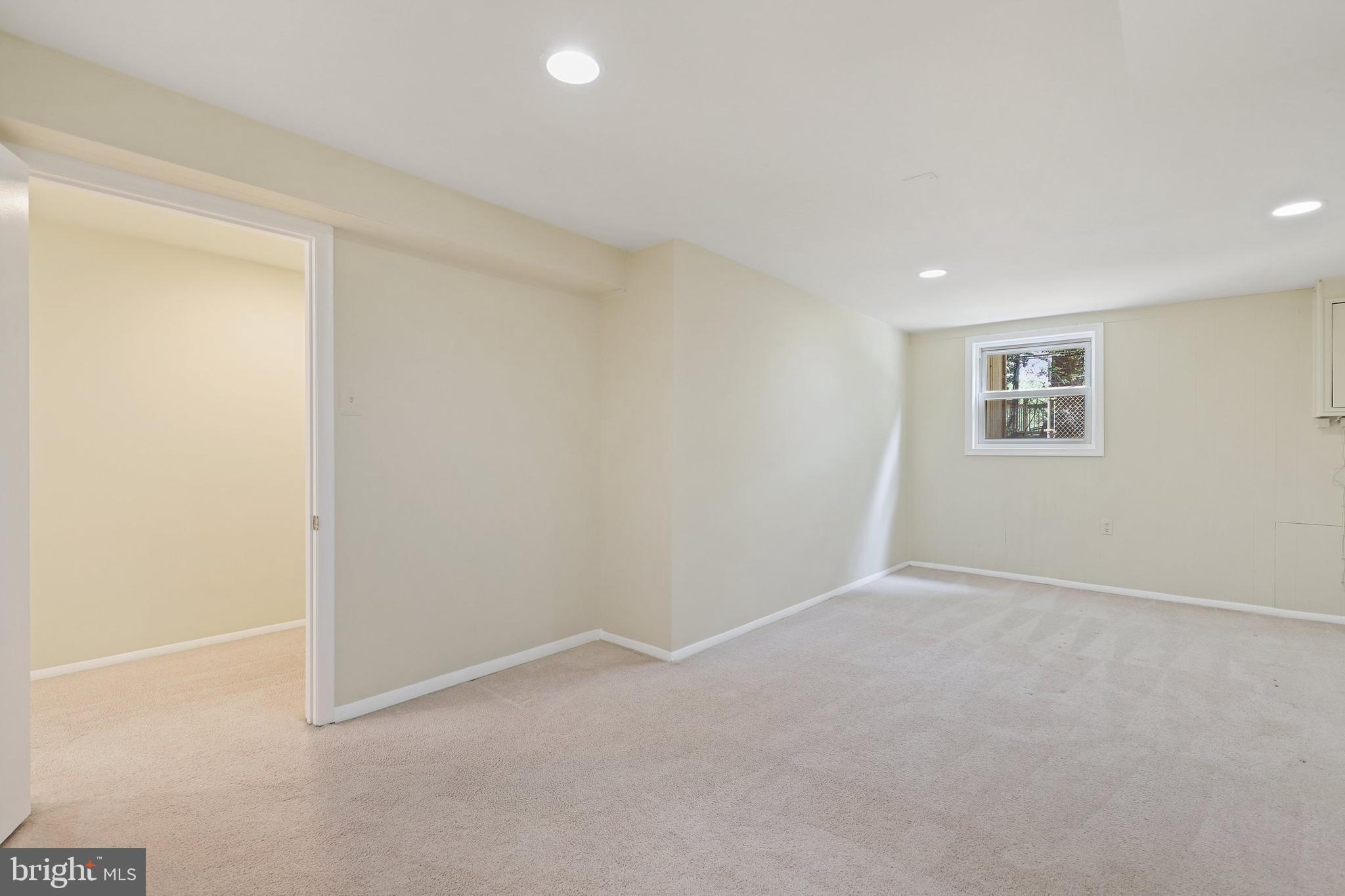 7405 Kelvin Place Springfield, VA 22151 - Photo 28 of 38