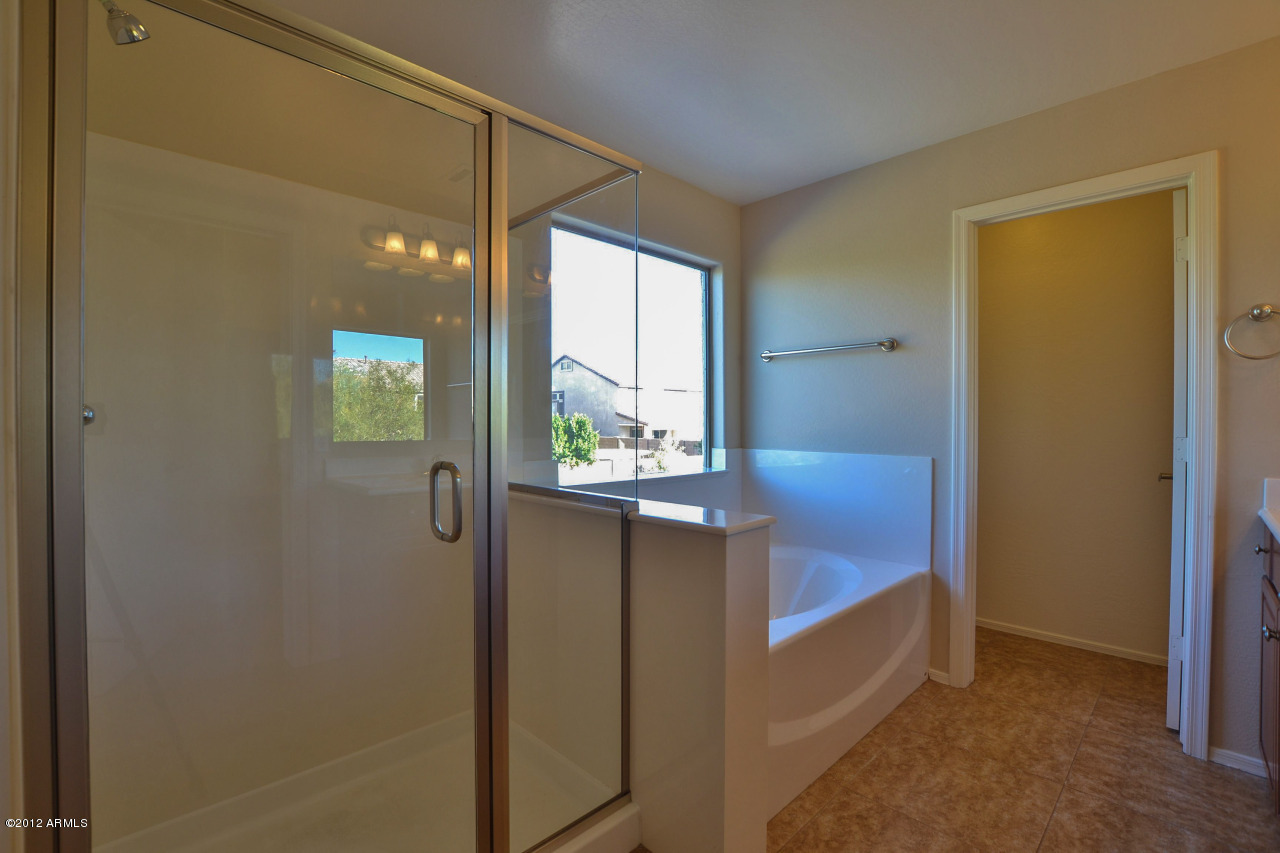 2414 West Peak View Road Phoenix, AZ 85085 - Photo 20 of 38 Master Bath