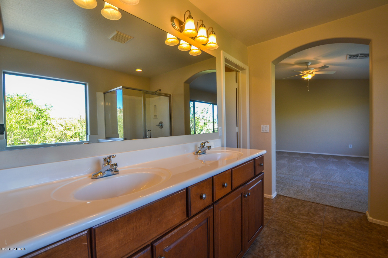 2414 West Peak View Road Phoenix, AZ 85085 - Photo 21 of 38 Master Bath 2