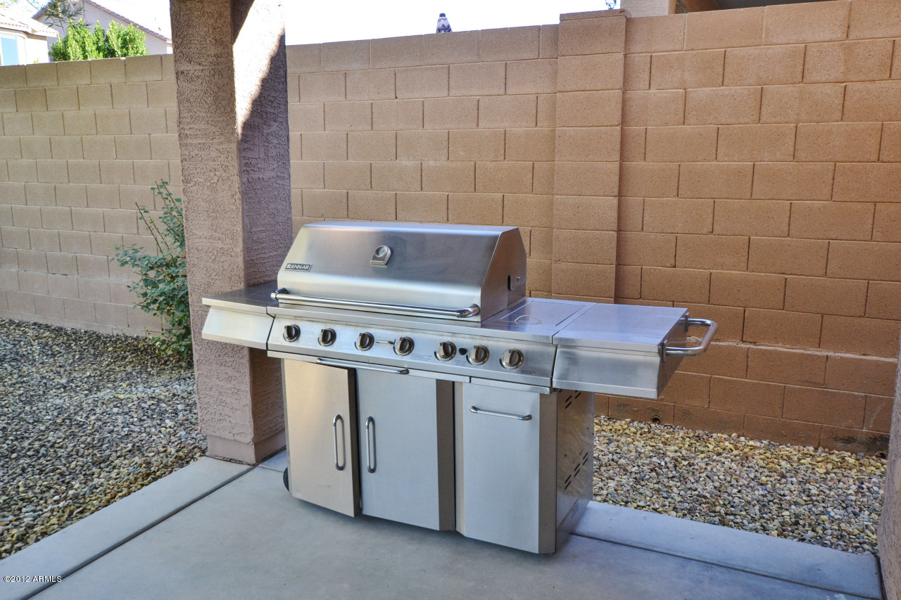 2414 West Peak View Road Phoenix, AZ 85085 - Photo 36 of 38 BBQ