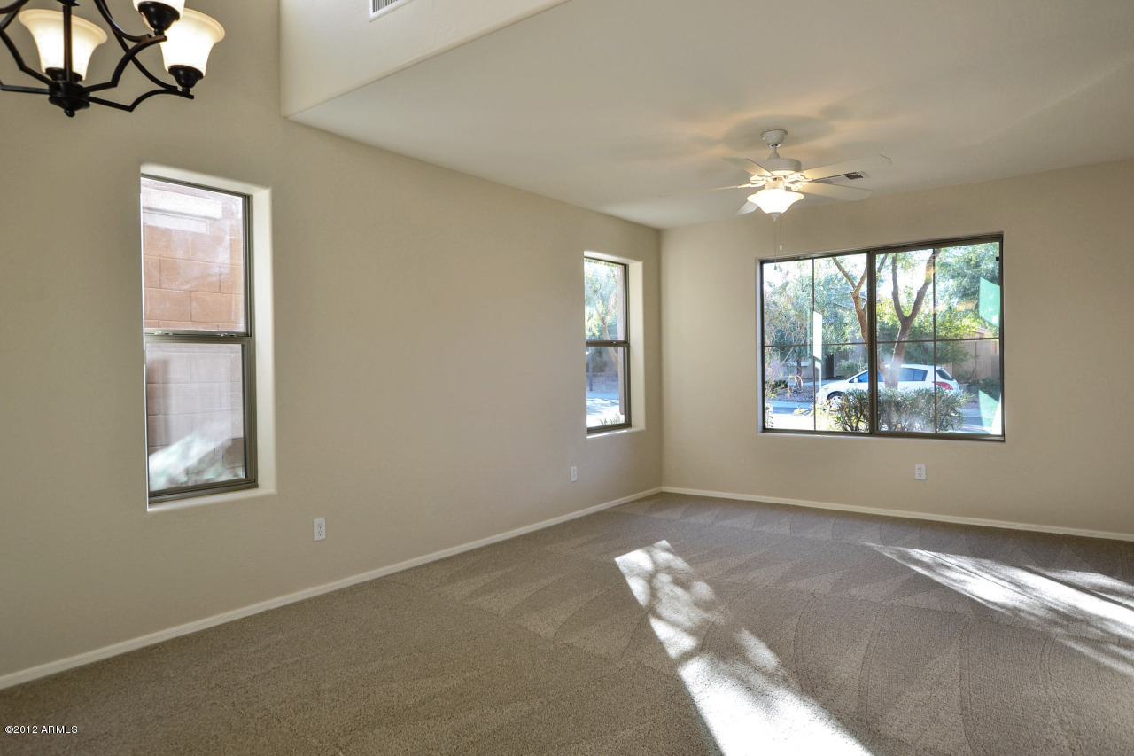 2414 West Peak View Road Phoenix, AZ 85085 - Photo 6 of 38 Living Dining 3