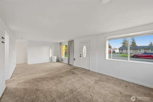 $390,000 | 4827 Diamond Boulevard Southwest, Lakewood, WA 98499